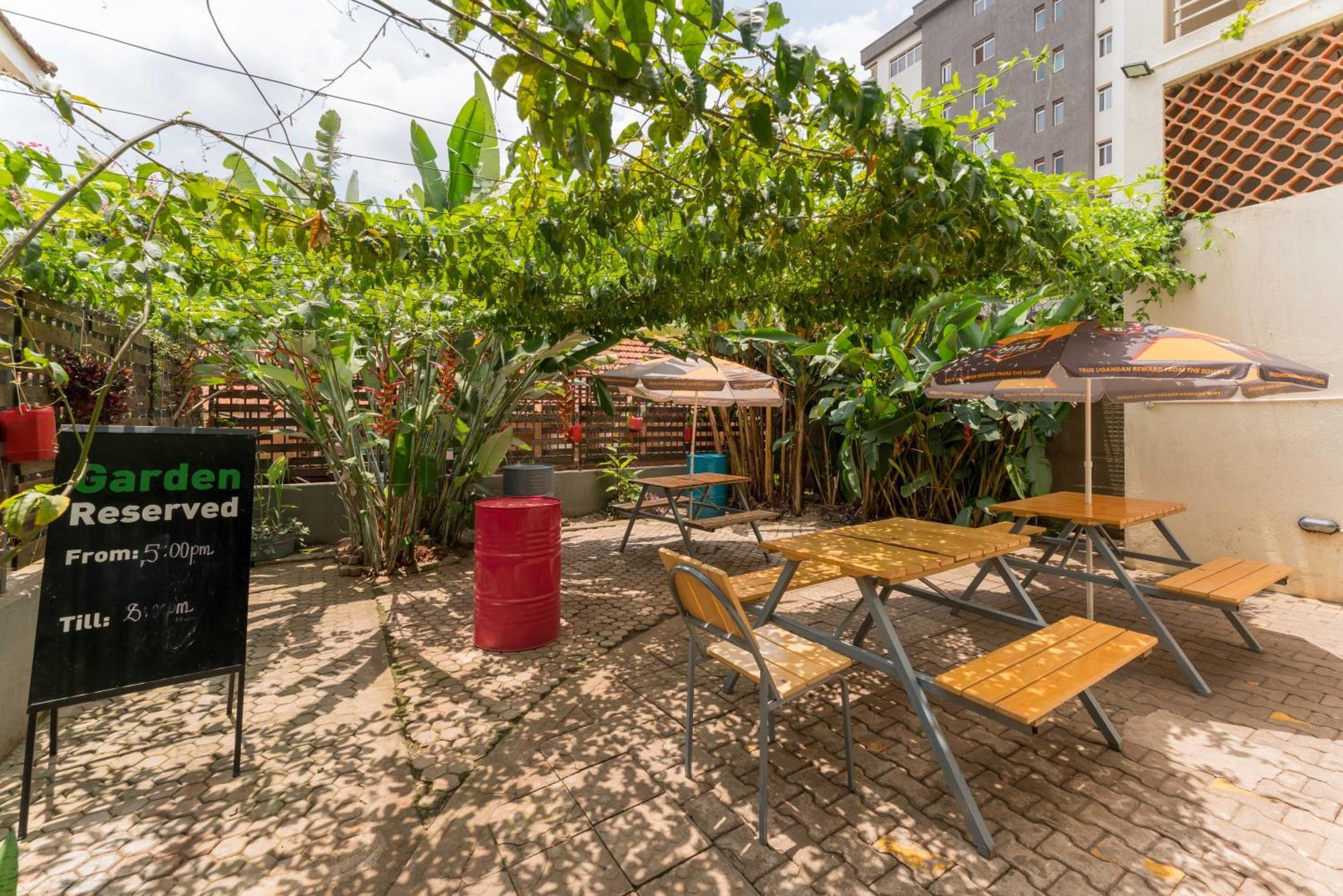 Bushpig Backpackers Hostel Kampala Luaran gambar