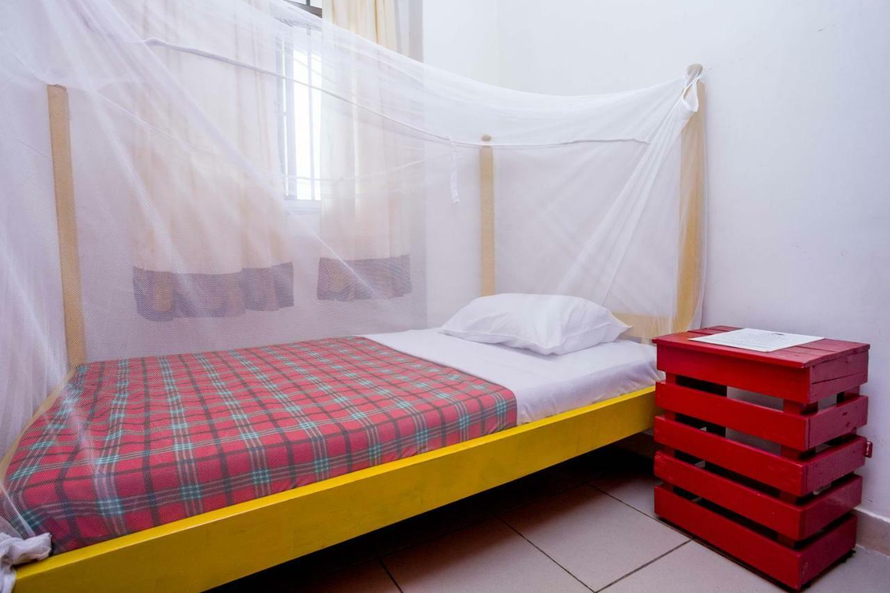 Bushpig Backpackers Hostel Kampala Luaran gambar