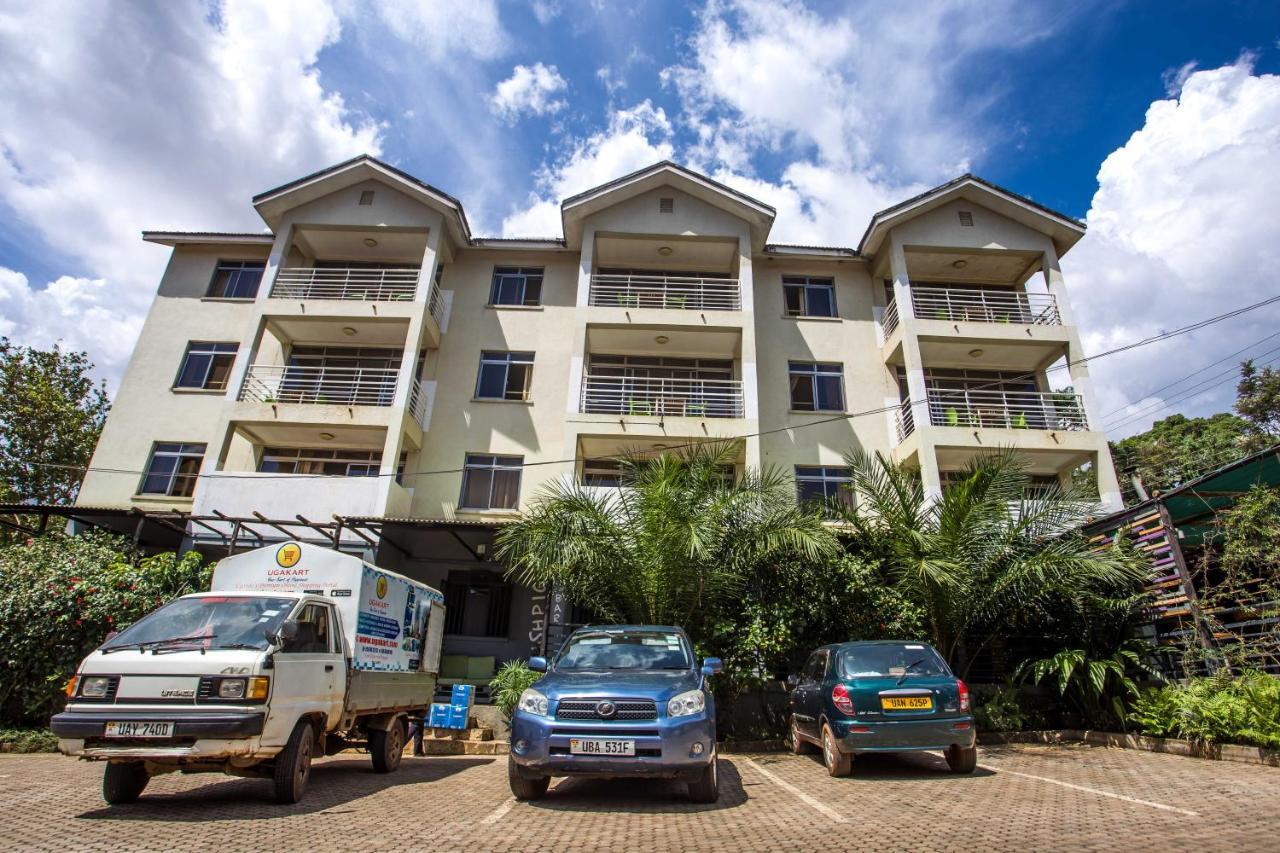Bushpig Backpackers Hostel Kampala Luaran gambar